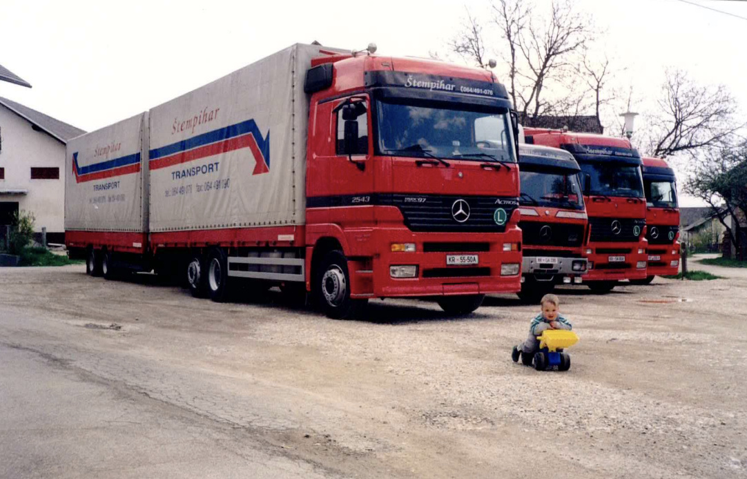 130 Years of Mercedes-Benz Trucks: Štempihar Transport Has Relied on the Inventor of the Truck for 37 Years