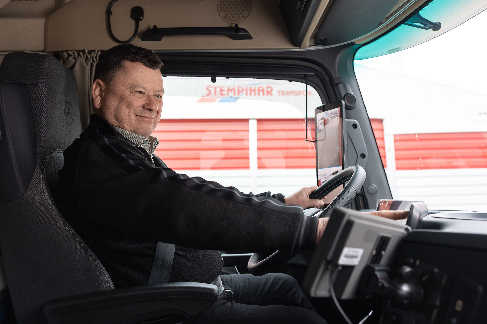 130 Years of Mercedes-Benz Trucks: Štempihar Transport Has Relied on the Inventor of the Truck for 37 Years