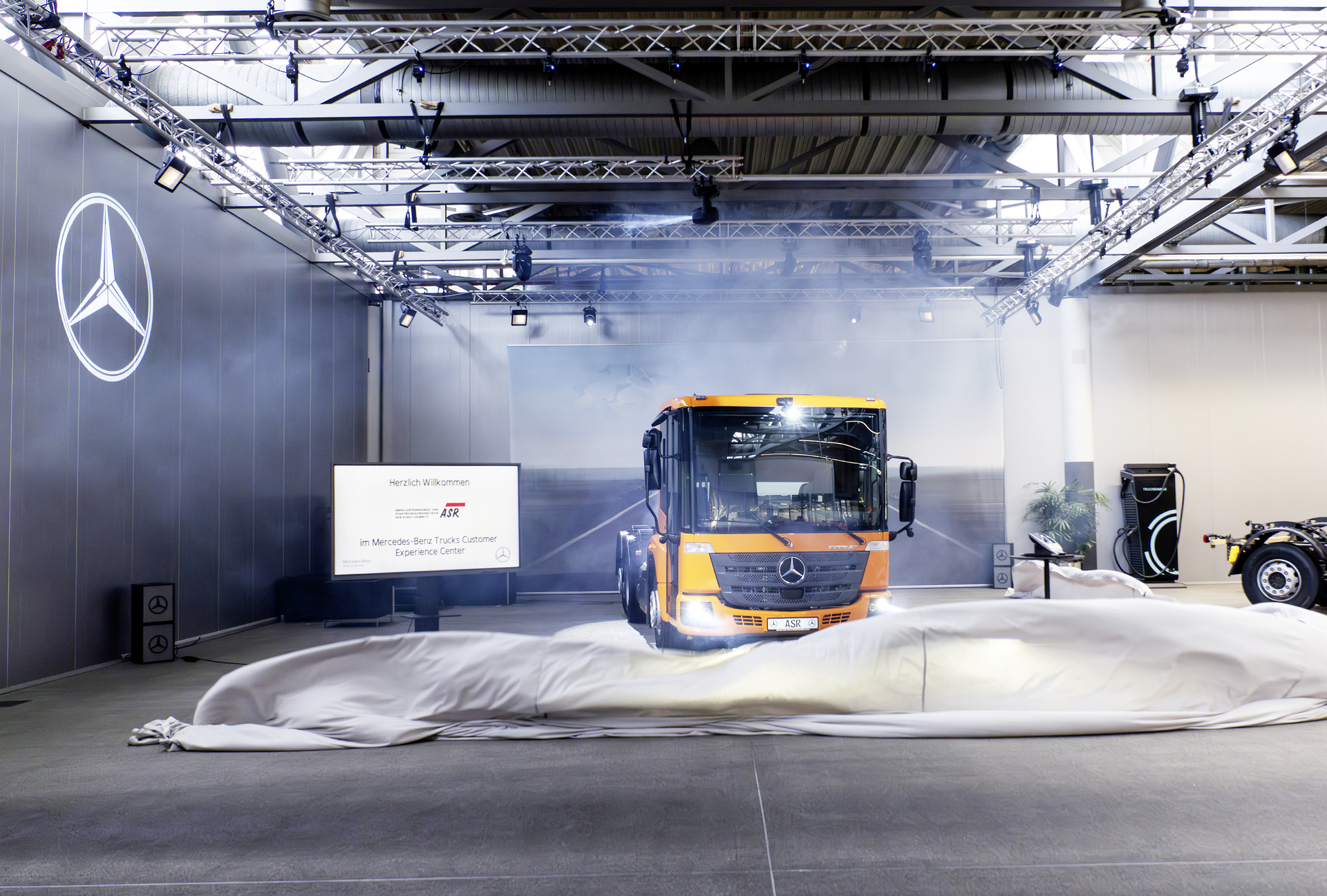 Stadtreinigung Chemnitz übernimmt elf neue Mercedes-Benz Econic für die Abfallentsorgung