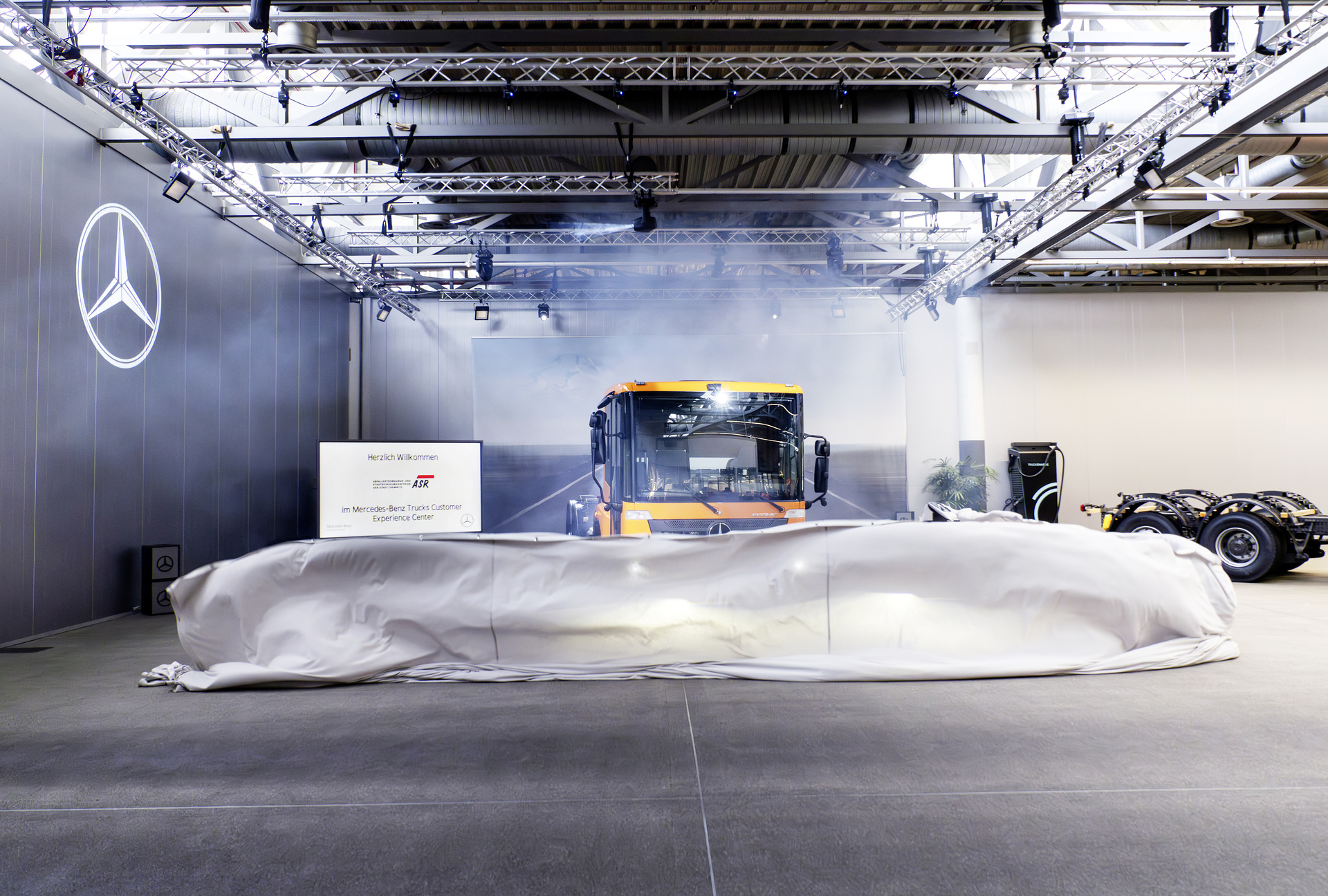 Stadtreinigung Chemnitz übernimmt elf neue Mercedes-Benz Econic für die Abfallentsorgung