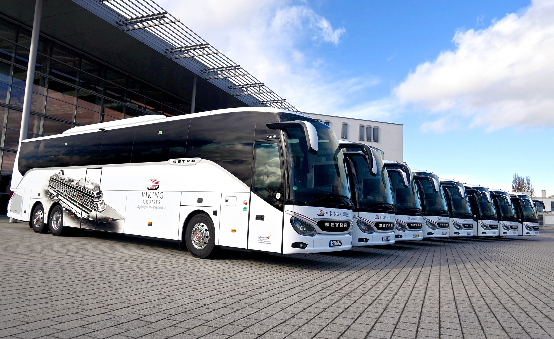 16 neue Setra Reisebusse für Kreuzfahrtpassagiere