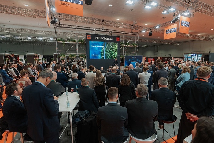 Defining the new fuel cell standard in heavy-duty applications: cellcentric unveils BZA375