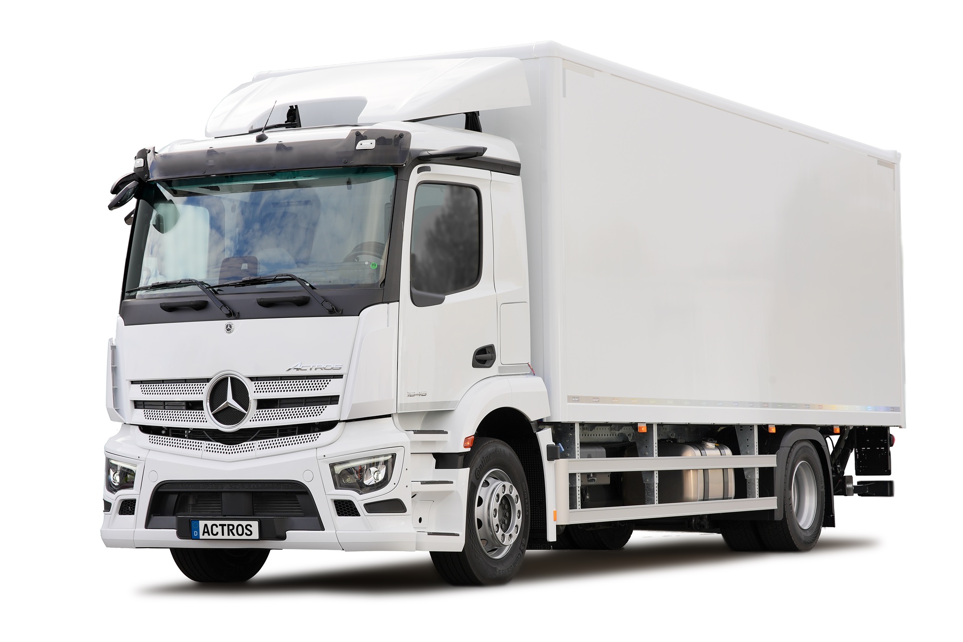 Euro NCAP awards five stars for the high safety level of Mercedes-Benz Trucks