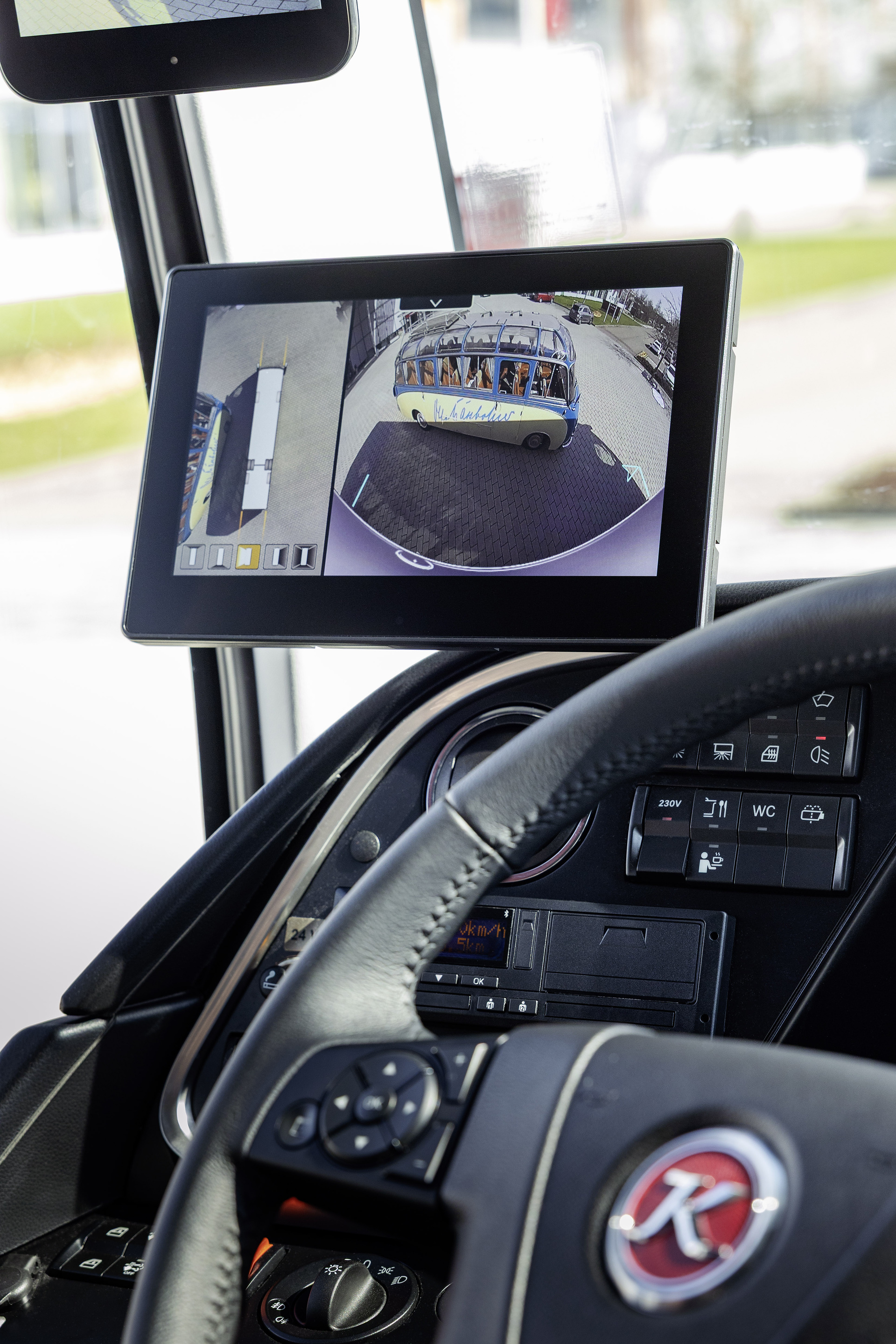 Press Kit “75 Years of Setra” – Innovation built on Tradition