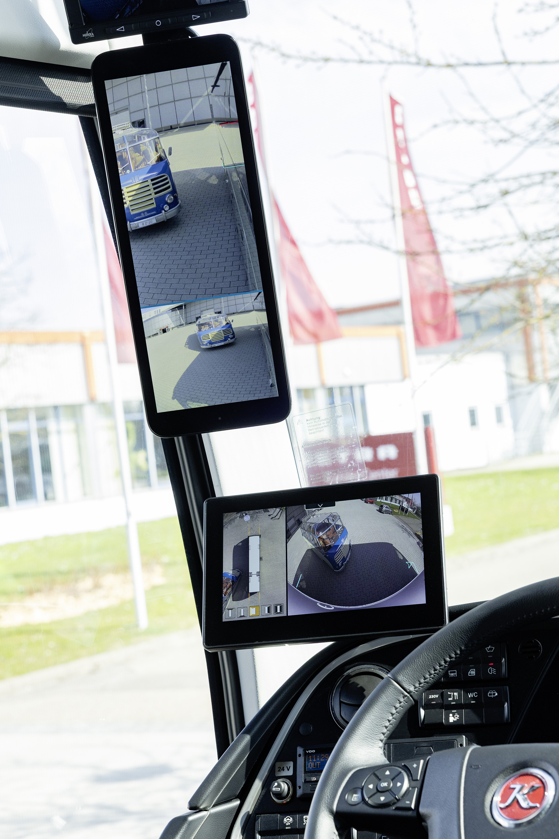 Press Kit “75 Years of Setra” – Innovation built on Tradition
