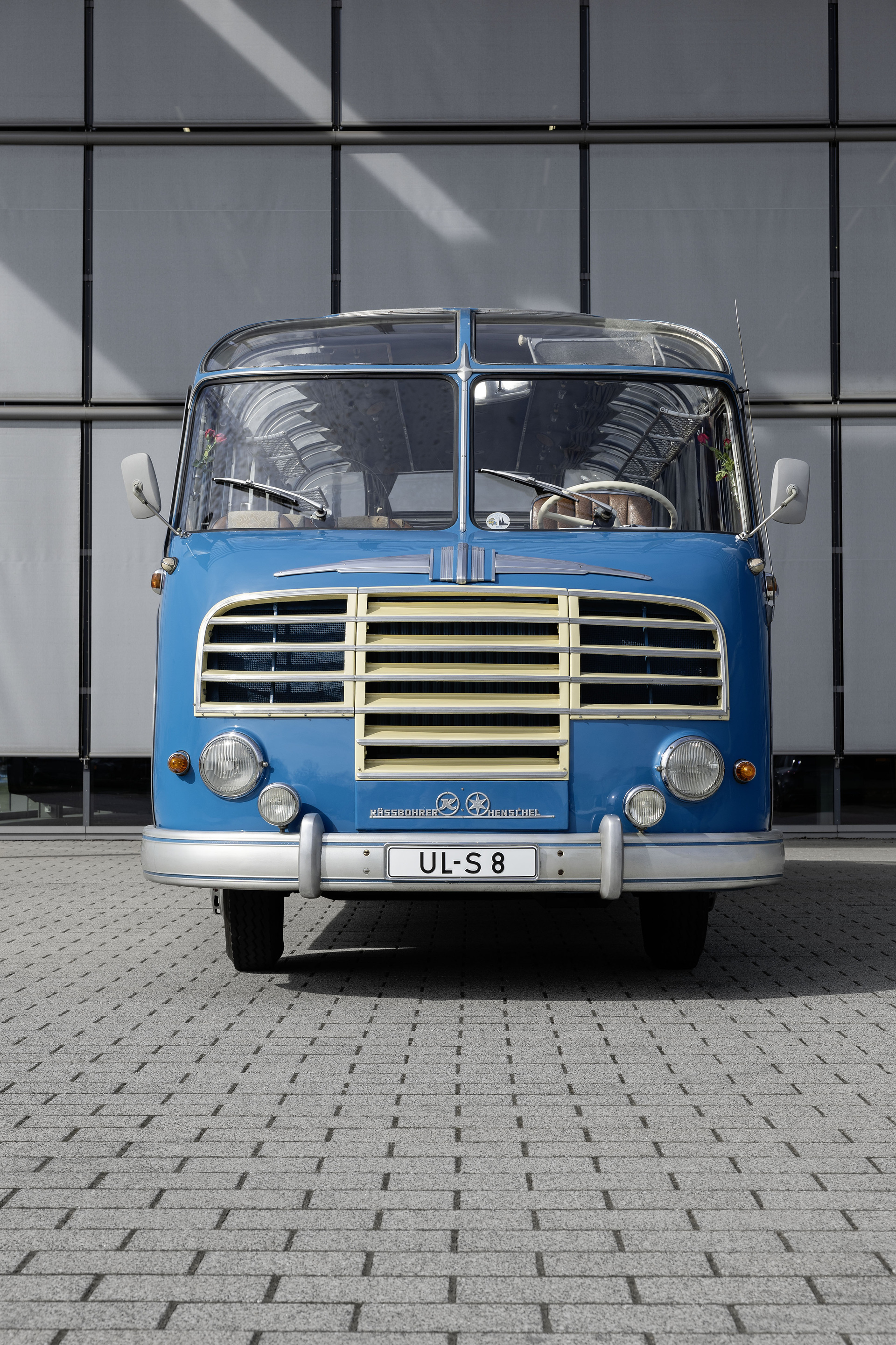 Press Kit “75 Years of Setra” – Innovation built on Tradition