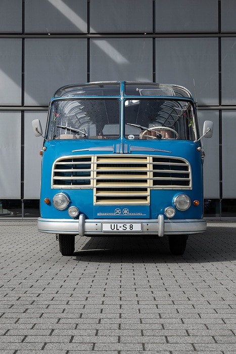 Press Kit “75 Years of Setra” – Innovation built on Tradition