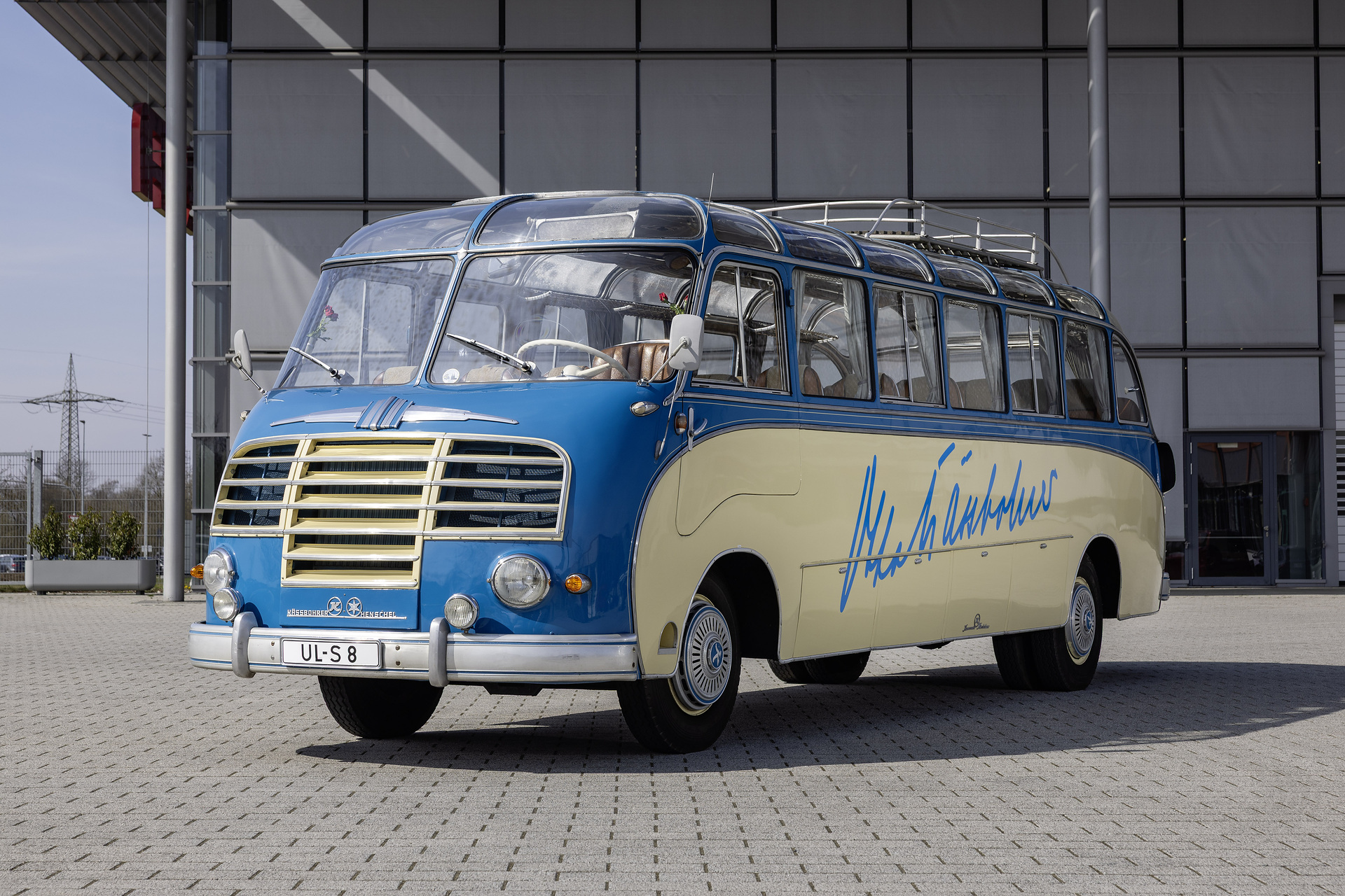 Press Kit “75 Years of Setra” – Innovation built on Tradition