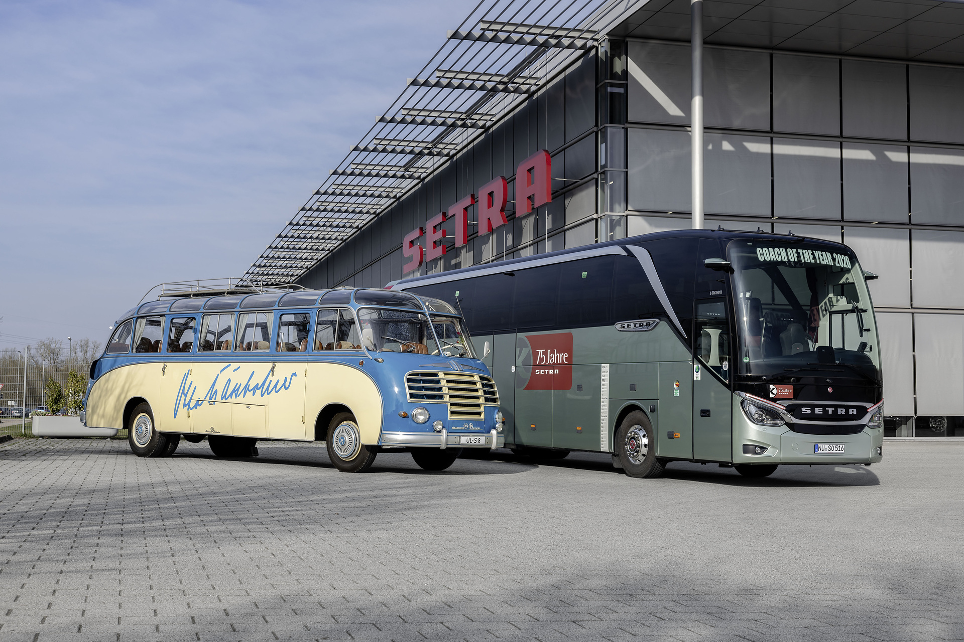 Press Kit “75 Years of Setra” – Innovation built on Tradition