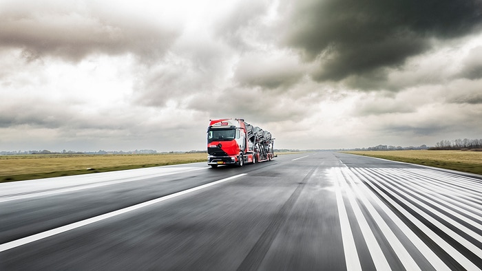 Erster eActros als vollelektrischer Autotransporter in Dänemark