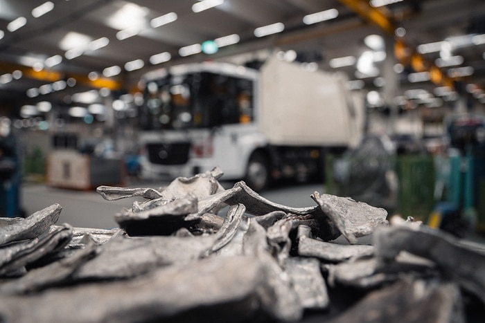 Innovative Lösungen für kommunale Aufgaben: Mercedes-Benz Trucks auf der IFAT 2026 mit Unimog, eEconic, eActros und einem Recycling-Konzeptfahrzeug