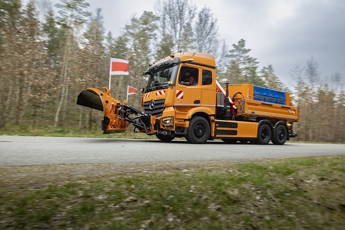 Innovative Lösungen für kommunale Aufgaben: Mercedes-Benz Trucks auf der IFAT 2026 mit Unimog, eEconic, eActros und einem Recycling-Konzeptfahrzeug