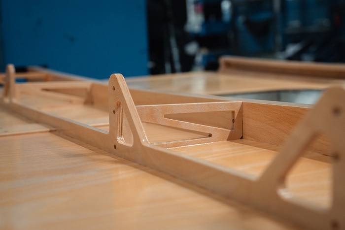 Zweispurig zur Kreislaufwirtschaft: Mercedes-Benz Trucks zeigt den reECONIC – ein batterieelektrisches Fahrzeug mit recycelten Materialien