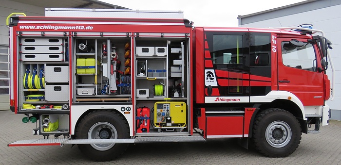 RETTmobil 2026: Daimler Truck zeigt Unimog U 5023 für anspruchsvolle Einsatzlagen und Atego LF 10