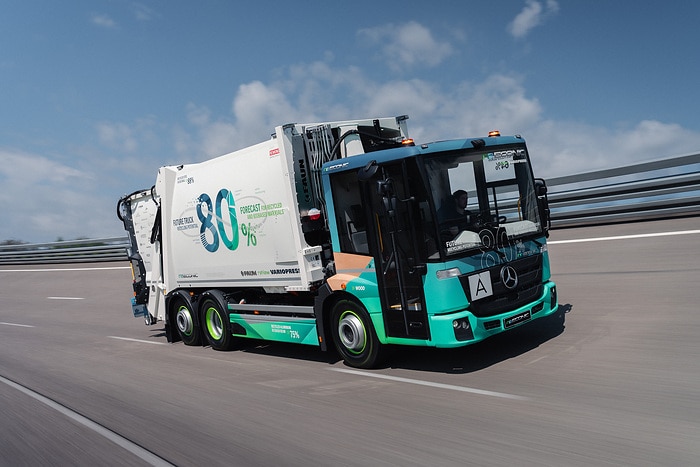 Two-lane road to a circular economy: Mercedes-Benz Trucks unveils the reECONIC – a battery-electric vehicle made from recycled materials