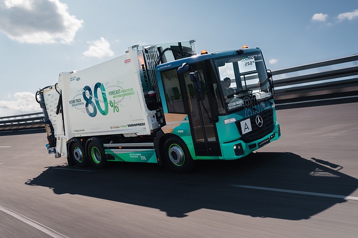 Two-lane road to a circular economy: Mercedes-Benz Trucks unveils the reECONIC – a battery-electric vehicle made from recycled materials
