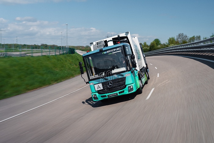 Two-lane road to a circular economy: Mercedes-Benz Trucks unveils the reECONIC – a battery-electric vehicle made from recycled materials
