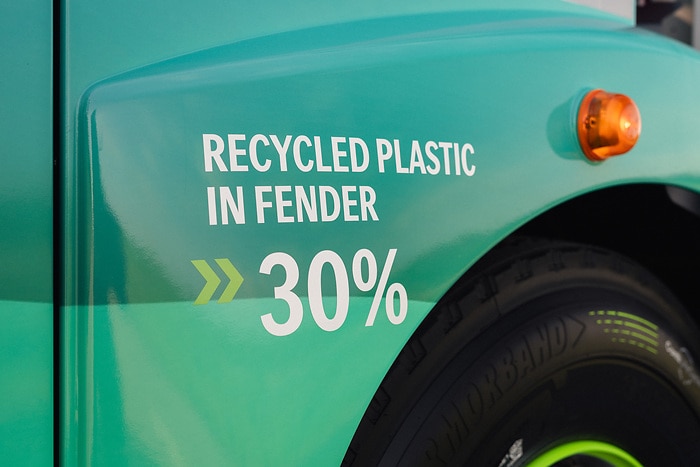 Two-lane road to a circular economy: Mercedes-Benz Trucks unveils the reECONIC – a battery-electric vehicle made from recycled materials