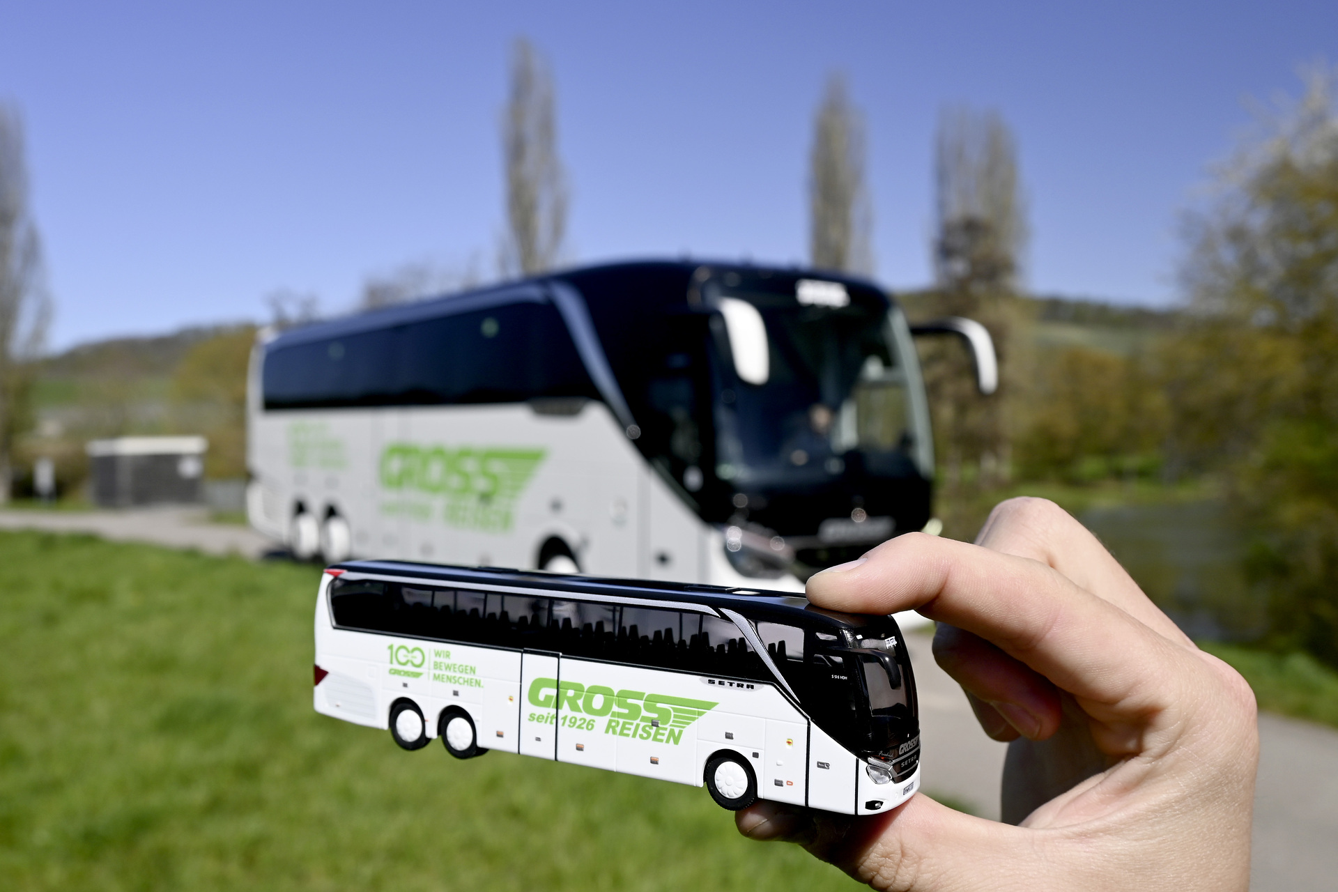 Neue Setra Reisebusse - Zur Feier des Tages