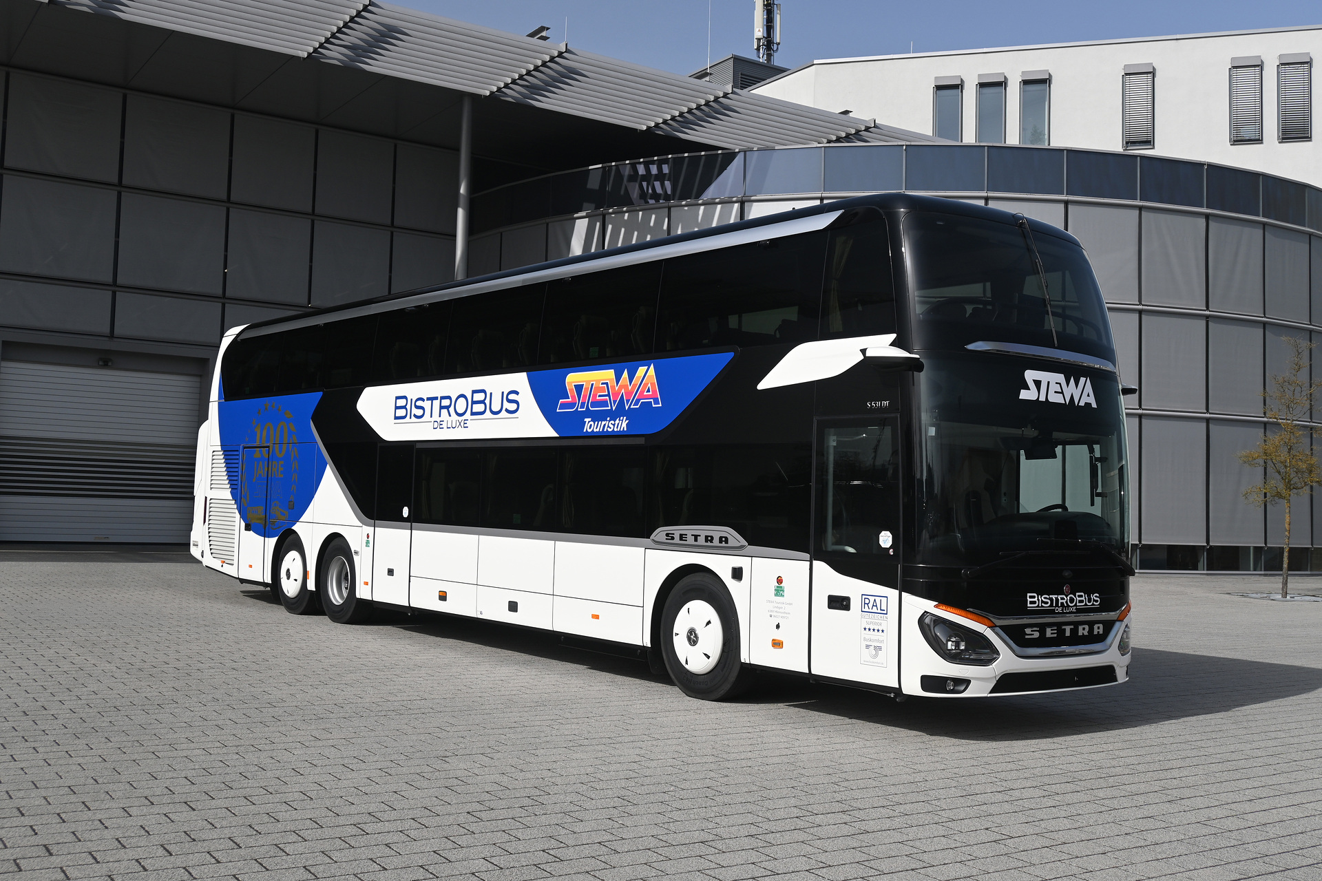 Neue Setra Reisebusse - Zur Feier des Tages