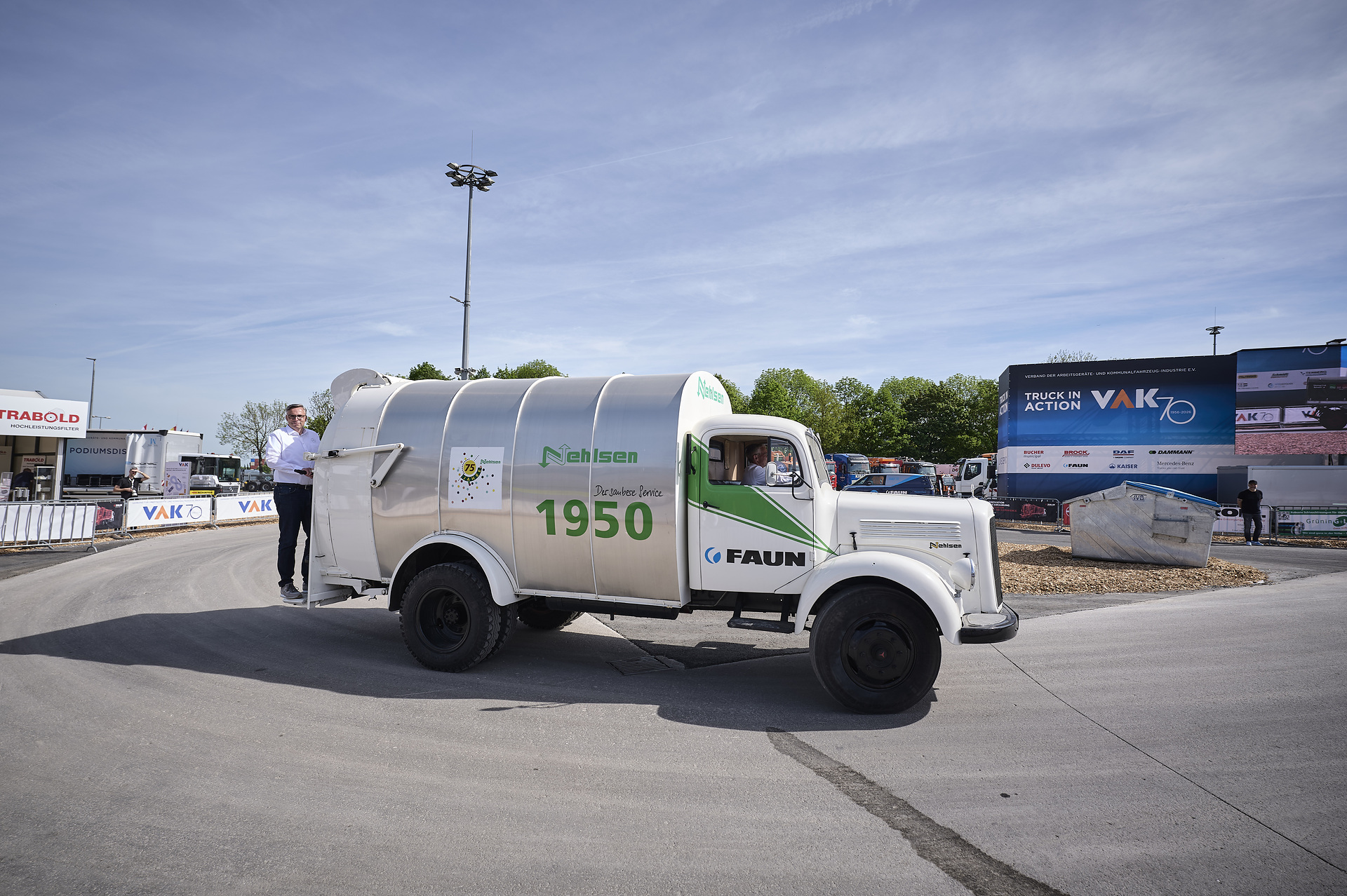 Innovative Lösungen für kommunale Aufgaben: Mercedes-Benz Trucks auf der IFAT 2026 mit Unimog, eEconic, eActros und einem Recycling-Konzeptfahrzeug