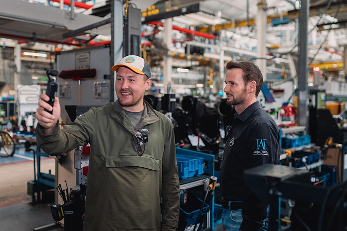 Around the world in 80 charges with the eActros 600: Content creator Tobias Wagner, aka ‘Elektrotrucker’, plans the first global circumnavigation with a battery-electric truck
