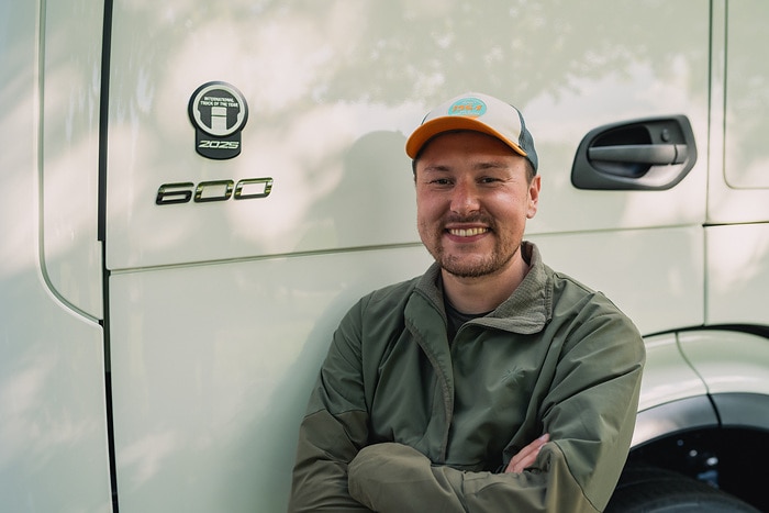 Around the world in 80 charges with the eActros 600: Content creator Tobias Wagner, aka ‘Elektrotrucker’, plans the first global circumnavigation with a battery-electric truck