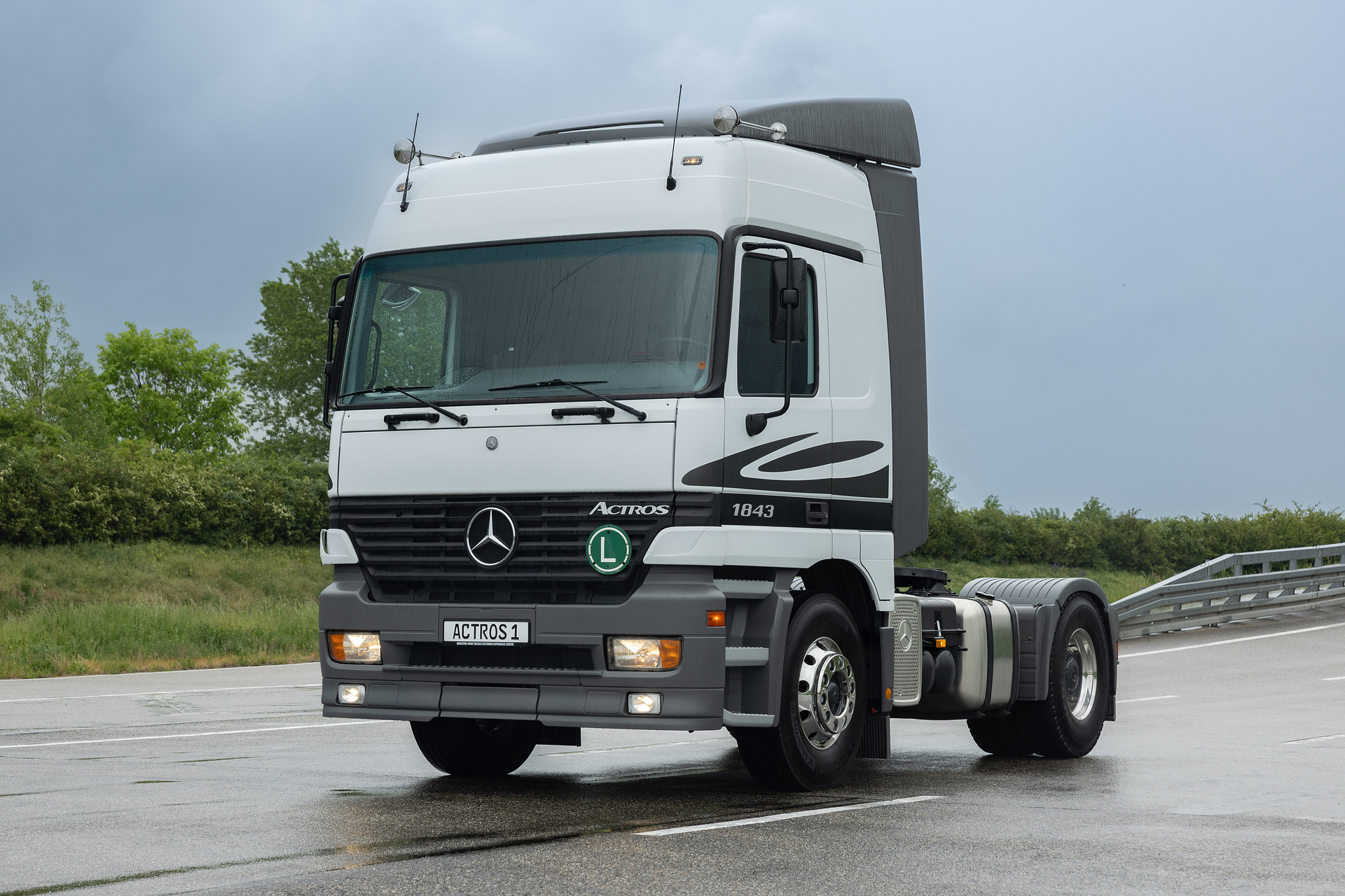 30 Years of Actros in the Anniversary Year “130 Years of Trucks”: How Mercedes Benz Trucks Combines Engineering Heritage and Transformation