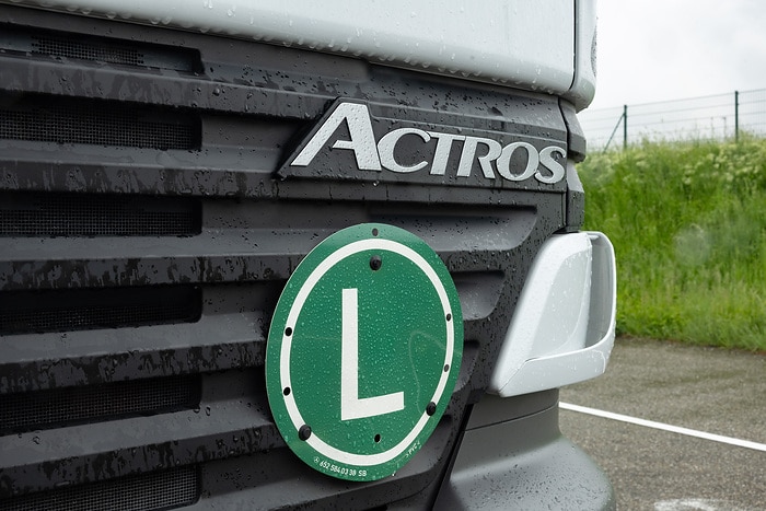 30 Years of Actros in the Anniversary Year “130 Years of Trucks”: How Mercedes Benz Trucks Combines Engineering Heritage and Transformation
