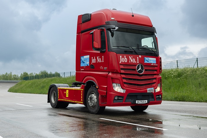 30 Years of Actros in the Anniversary Year “130 Years of Trucks”: How Mercedes Benz Trucks Combines Engineering Heritage and Transformation