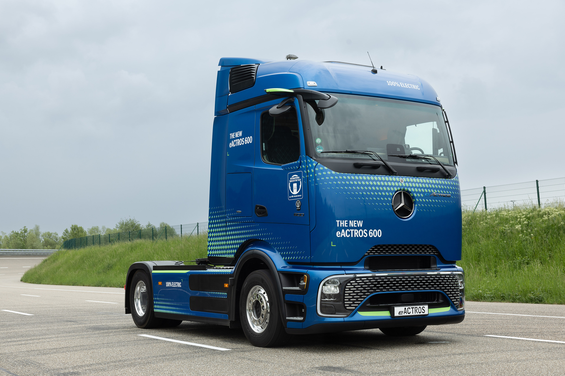 30 Years of Actros in the Anniversary Year “130 Years of Trucks”: How Mercedes Benz Trucks Combines Engineering Heritage and Transformation