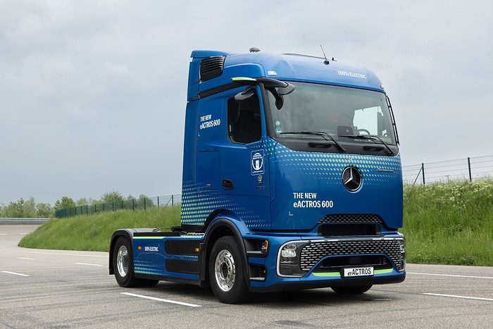 30 Years of Actros in the Anniversary Year “130 Years of Trucks”: How Mercedes Benz Trucks Combines Engineering Heritage and Transformation