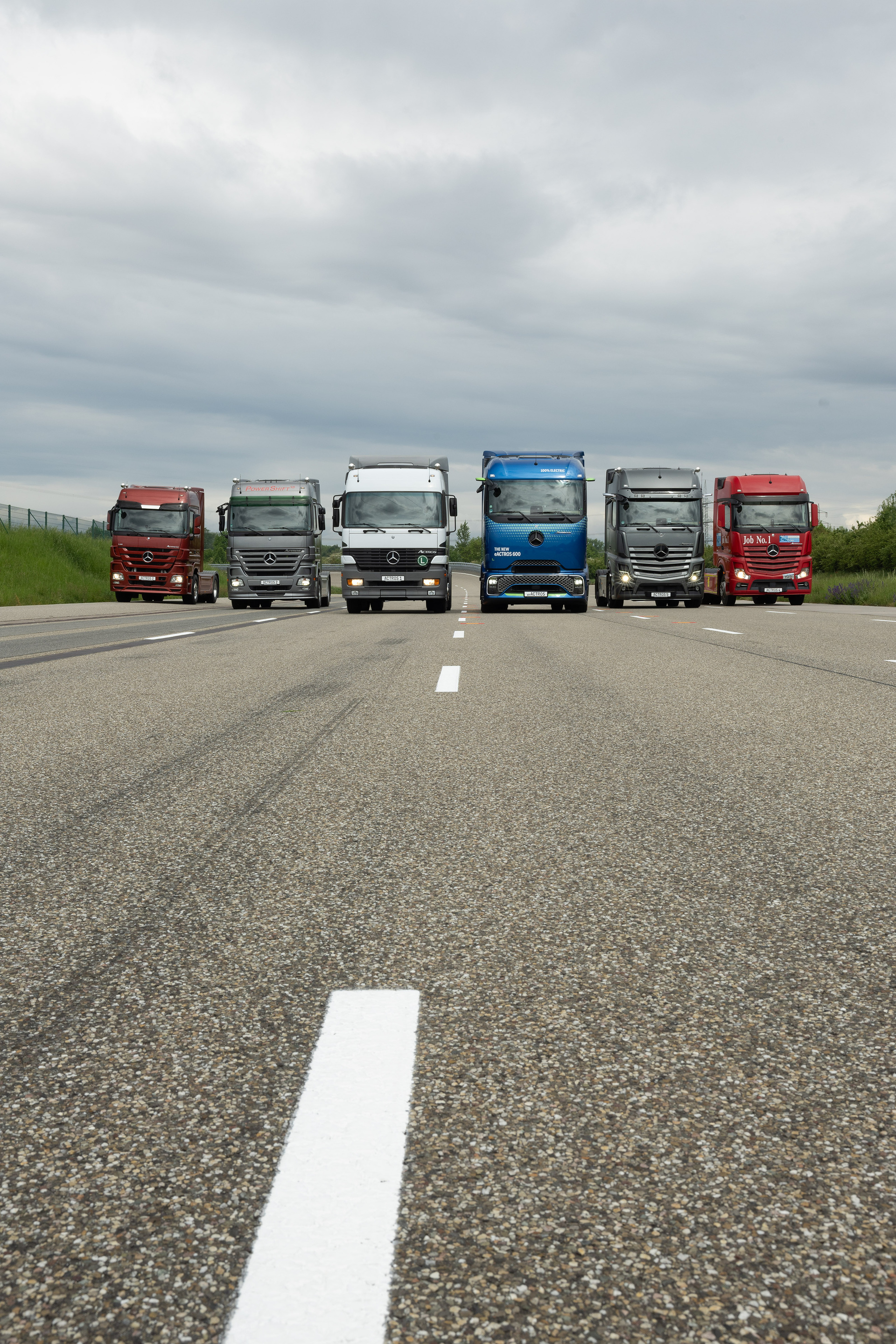 30 Years of Actros in the Anniversary Year “130 Years of Trucks”: How Mercedes Benz Trucks Combines Engineering Heritage and Transformation