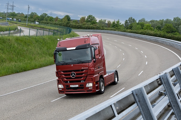 30 Years of Actros in the Anniversary Year “130 Years of Trucks”: How Mercedes Benz Trucks Combines Engineering Heritage and Transformation