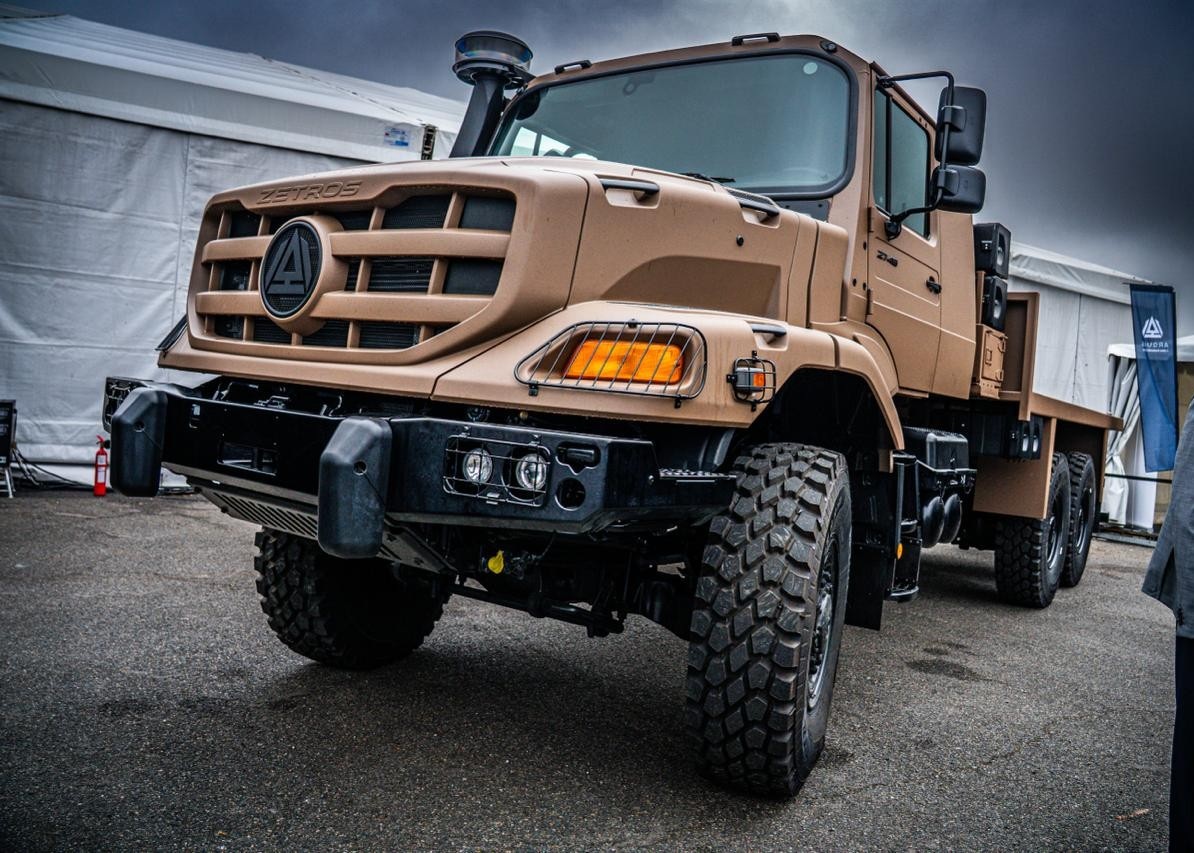 Großauftrag für Daimler Truck und John Cockerill Defense: 7.000 militärische Lkw für französische Armee