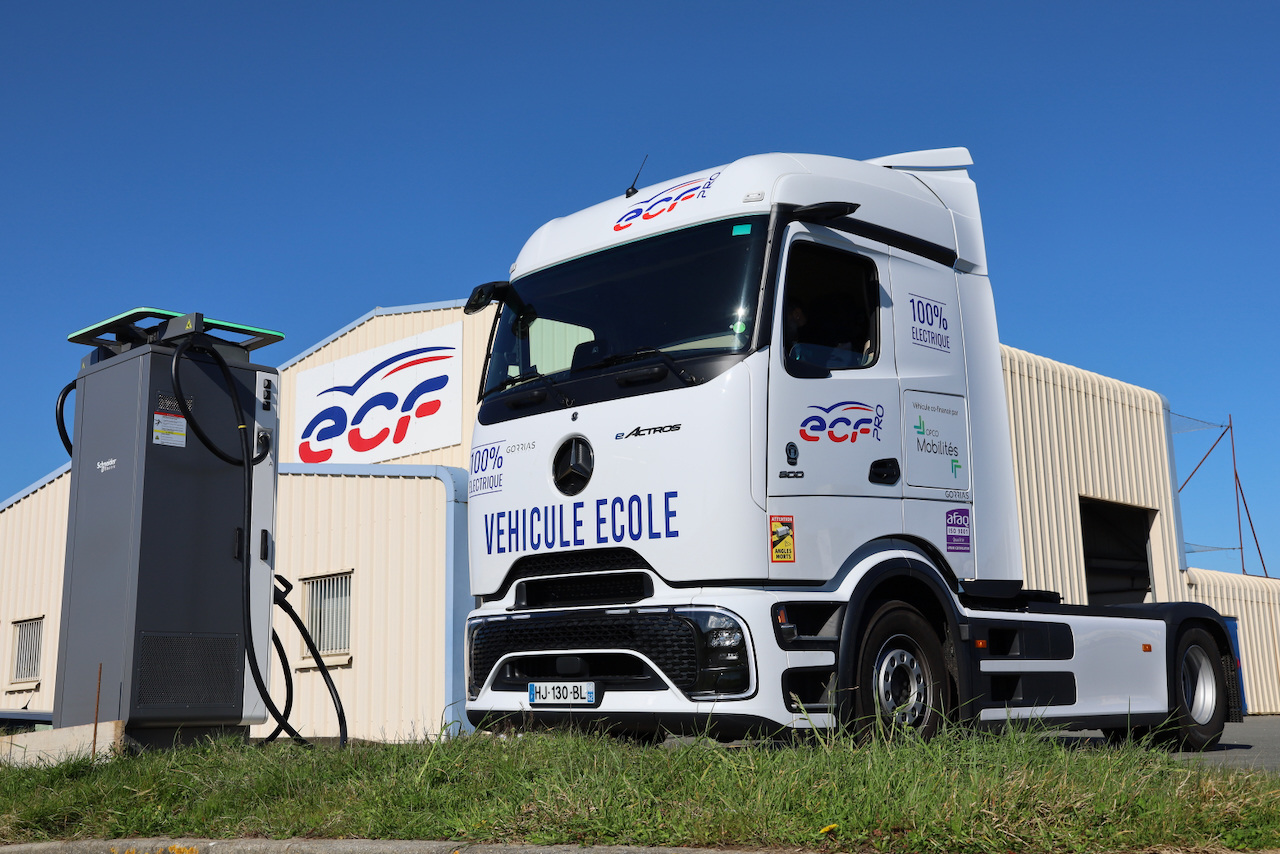 Fahrschul-Lkw der nächsten Generation: der eActros 600