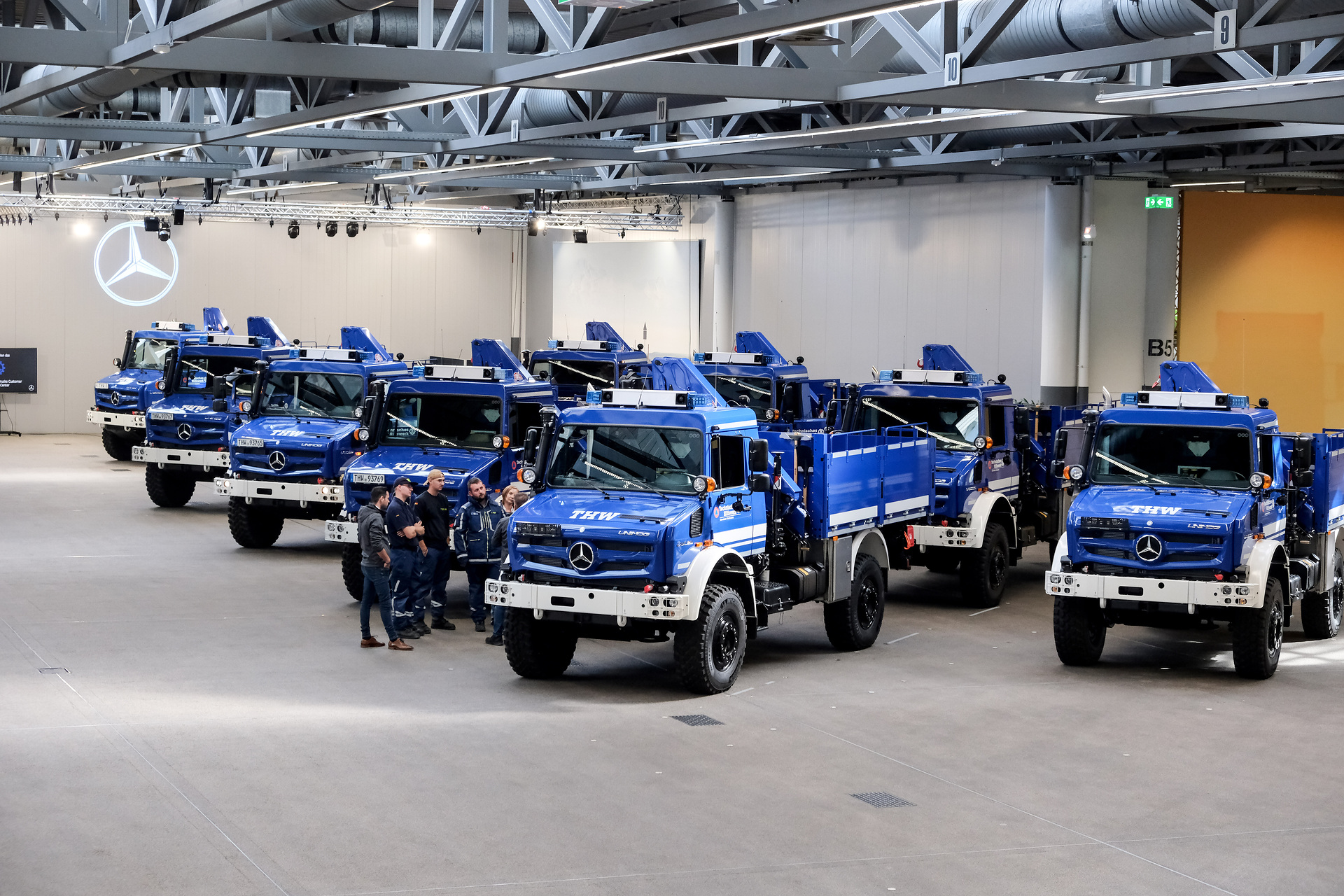Starke Flotte für schwere Aufgaben: Unimog-Großauftrag für THW