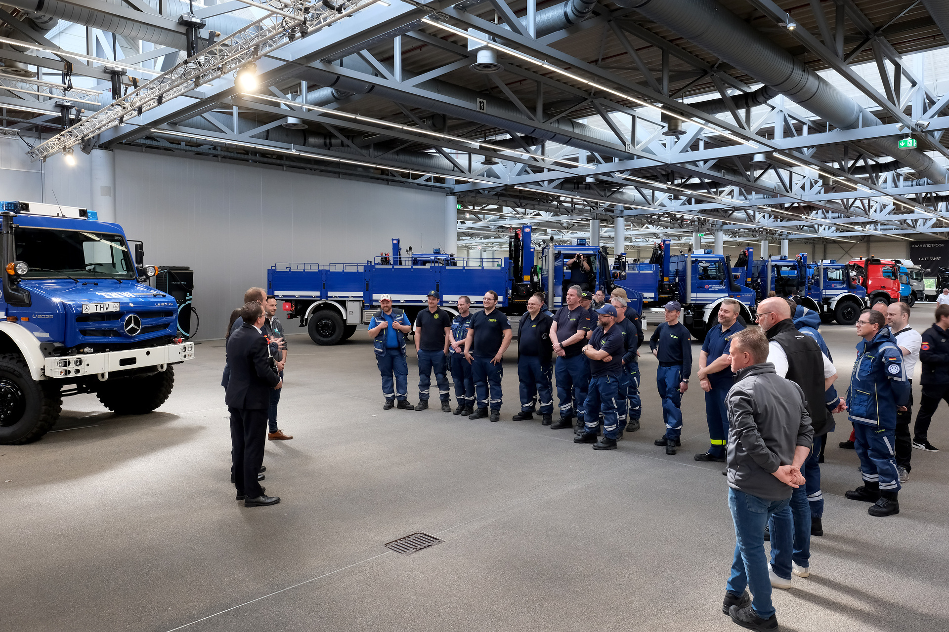 Starke Flotte für schwere Aufgaben: Unimog-Großauftrag für THW
