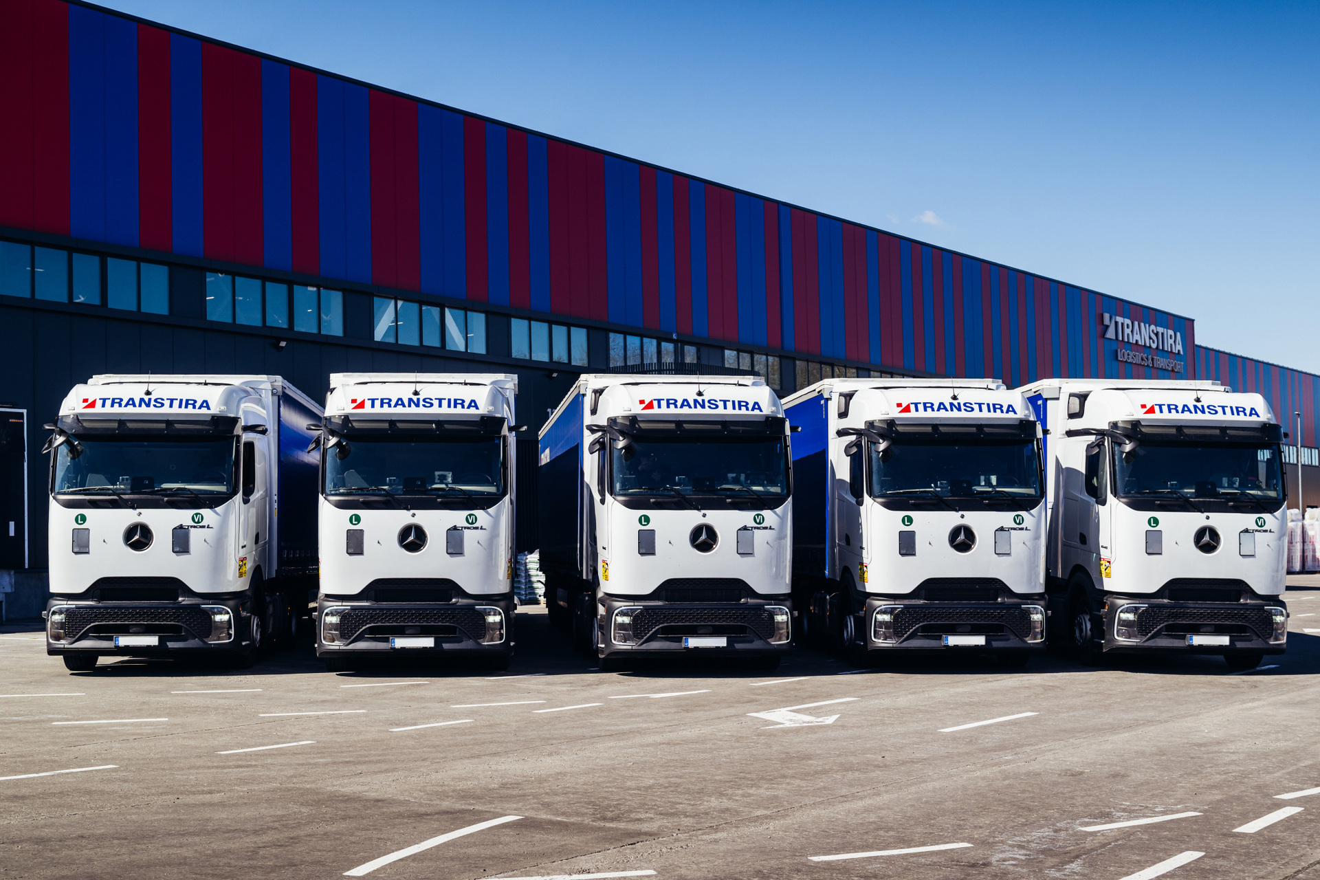 Großauftrag für Mercedes-Benz Trucks: Mehr als 500 Actros L ProCabin gehen in 2026 an litauisches Logistik- und Transportunternehmen TRANSTIRA