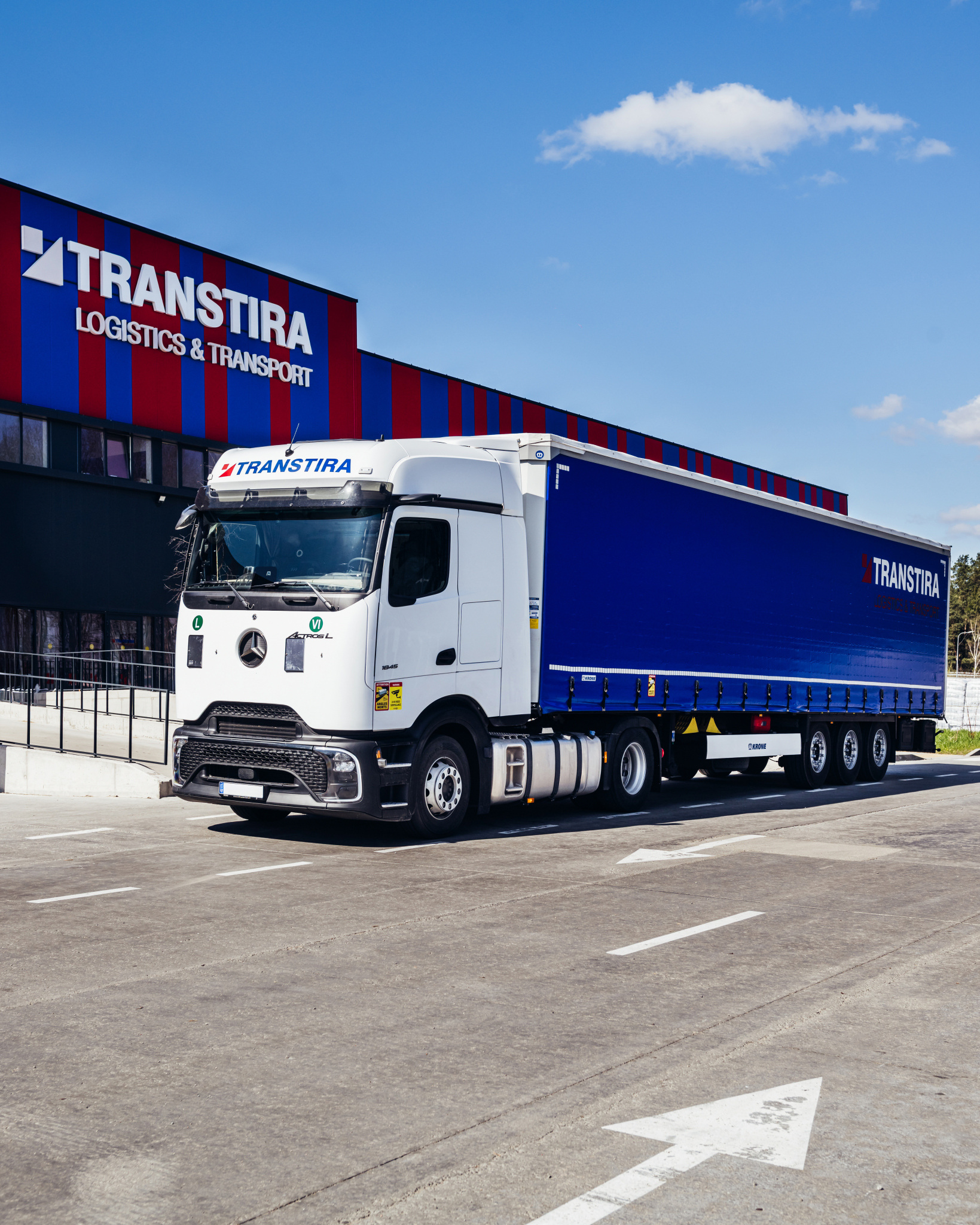Großauftrag für Mercedes-Benz Trucks: Mehr als 500 Actros L ProCabin gehen in 2026 an litauisches Logistik- und Transportunternehmen TRANSTIRA