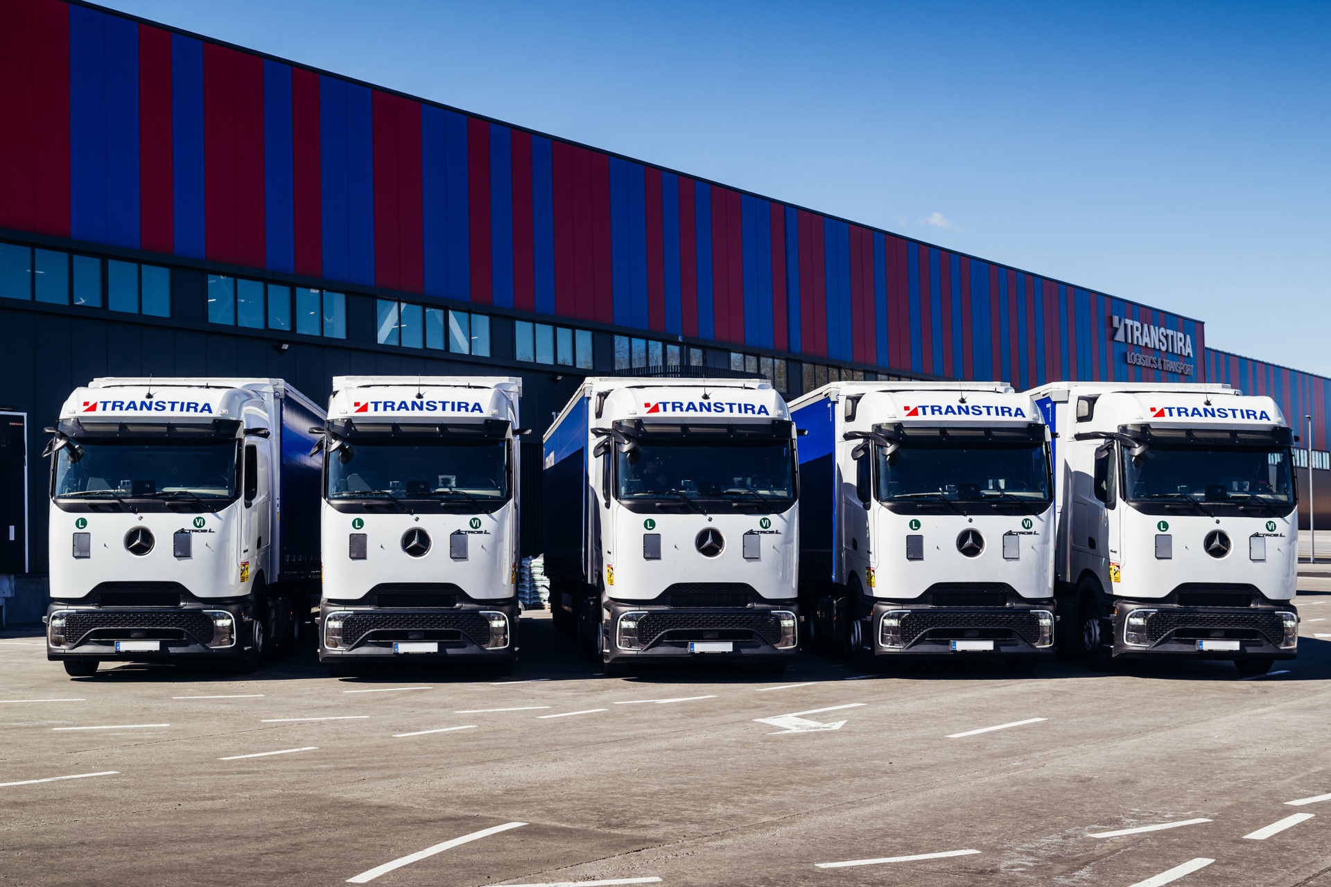 Großauftrag für Mercedes-Benz Trucks: Mehr als 500 Actros L ProCabin gehen in 2026 an litauisches Logistik- und Transportunternehmen TRANSTIRA