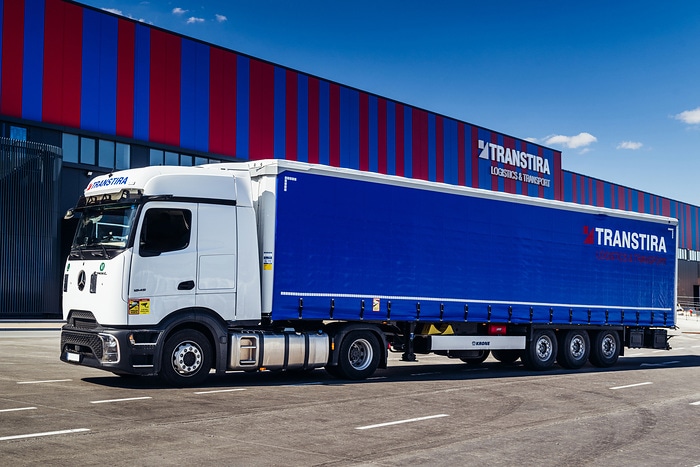 Major order: Lithuanian logistics and transport company TRANSTIRA exclusively expands international long-haul fleet with more than 500 Mercedes-Benz Actros L ProCabin