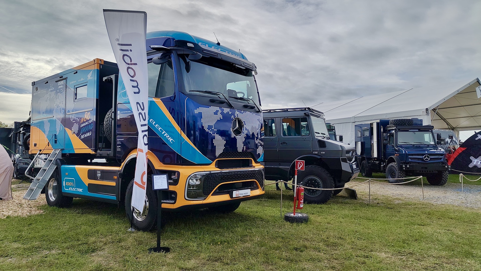 On Two Axles Under the Open Sky: Mercedes-Benz eActros 600 Expedition Vehicle and Several Unimogs at Abenteuer Allrad 2026