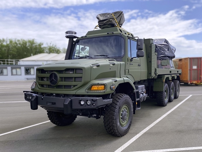Daimler Truck zeigt umfangreiches Portfolio an Mobilitätslösungen für den Defence-Bereich auf der Eurosatory 2026