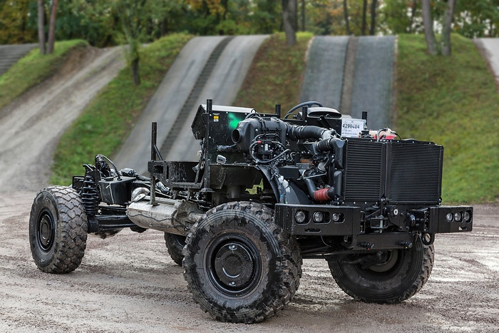 Daimler Truck zeigt umfangreiches Portfolio an Mobilitätslösungen für den Defence-Bereich auf der Eurosatory 2026