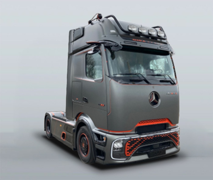 Boxenstopp am Nürburgring: Mercedes-Benz Trucks zeigt 30 Jahre Actros beim Truck Grand Prix