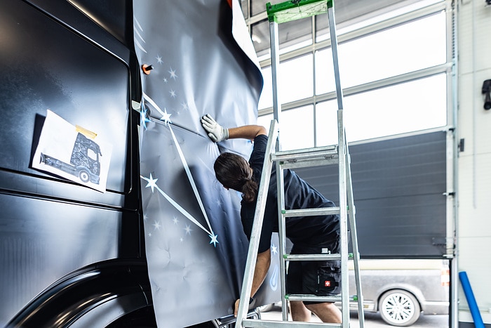 Boxenstopp am Nürburgring: Mercedes-Benz Trucks zeigt 30 Jahre Actros beim Truck Grand Prix