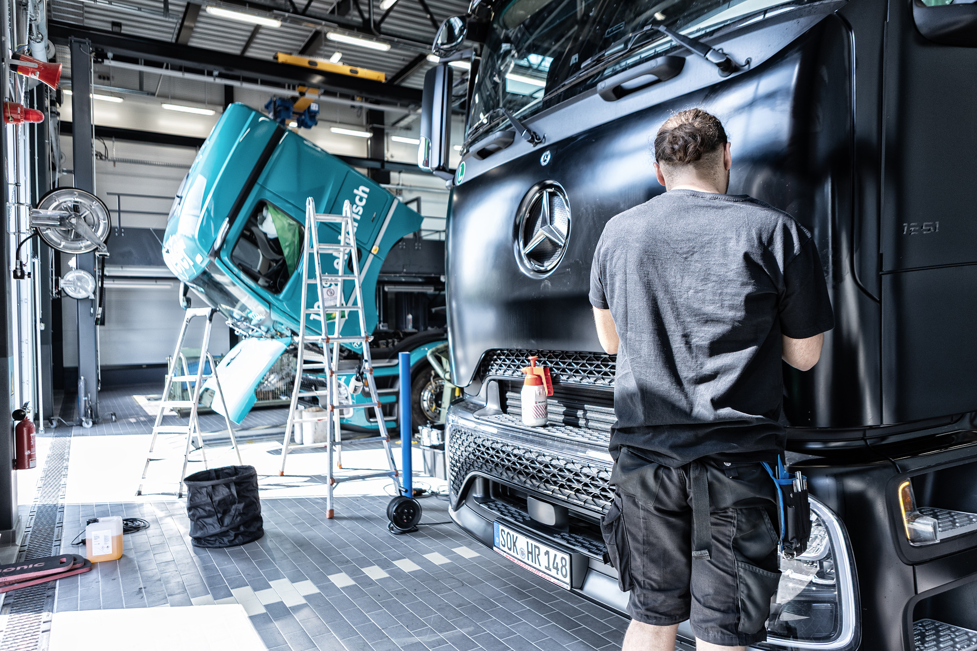 Boxenstopp am Nürburgring: Mercedes-Benz Trucks zeigt 30 Jahre Actros beim Truck Grand Prix