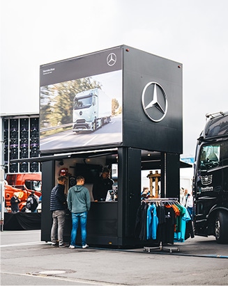 Boxenstopp am Nürburgring: Mercedes-Benz Trucks zeigt 30 Jahre Actros beim Truck Grand Prix