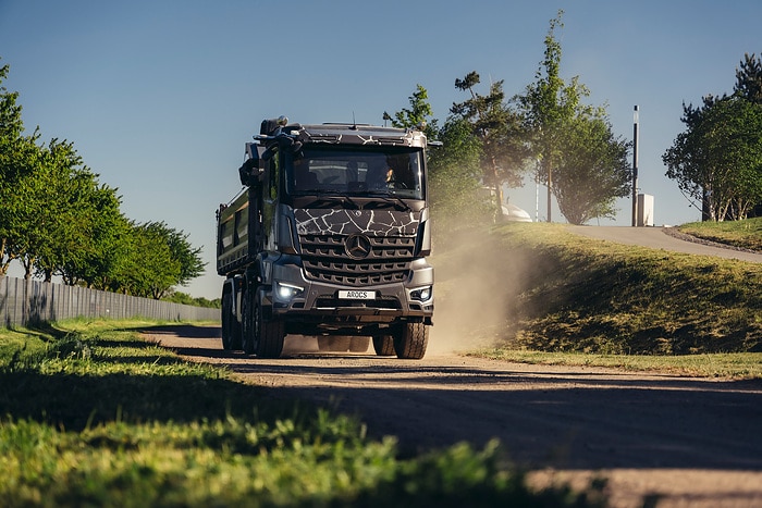 Mercedes-Benz Trucks Showcases Comprehensive Portfolio for Modern Construction Site Operations